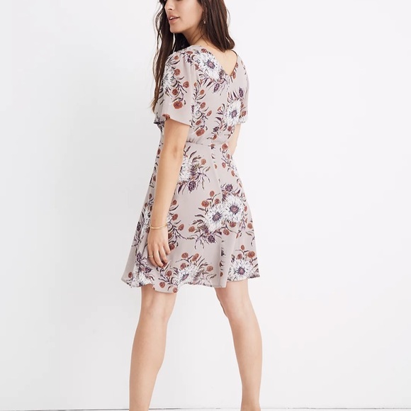 Madewell Smock-Shoulder Mini Dress in Painted Blooms - Size 4 - Picture 2 of 7